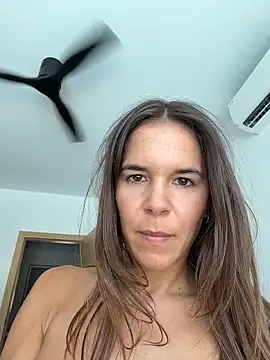JuicyFruits93 online show from May 26, 2026, 7:26 am