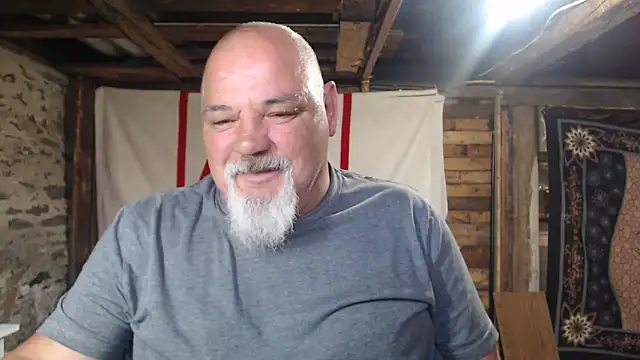 Snapshot of Newfiesausage1972 chatting on June 16, 2026, 10:18 am Newfiesausage1972 online show from June 16, 2026, 10:18 am