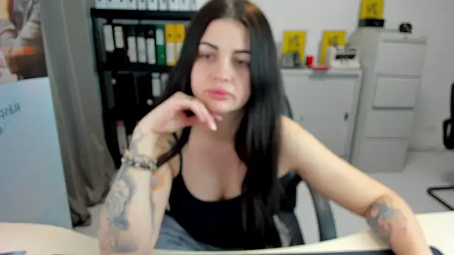 TiffanySweet online show from December 20, 2024, 7:28 pm