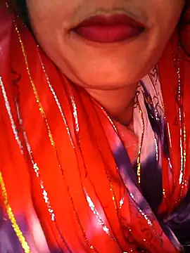 Snapshot of Simaran_bhabhi chatting on February 15, 2025, 3:31 am Simaran bhabhi online show from February 15, 2025, 3:31 am