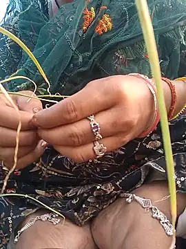 Snapshot of Simaran_bhabhi chatting on March 21, 2025, 11:55 am Simaran bhabhi online show from March 21, 2025, 11:55 am