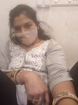Simaran bhabhi online show from April 3, 2026, 6:28 pm
