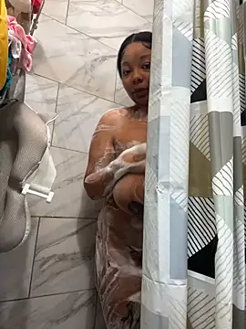 Snapshot of 1BeautyN1Beast chatting on December 7, 2024, 12:35 pm 1BeautyN1Beast online show from December 7, 2024, 12:35 pm