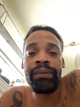 Snapshot of 1BeautyN1Beast chatting on December 11, 2024, 3:15 pm 1BeautyN1Beast online show from December 11, 2024, 3:15 pm