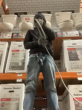 Snapshot of 1BeautyN1Beast chatting on January 26, 2025, 4:51 am 1BeautyN1Beast online show from January 26, 2025, 4:51 am