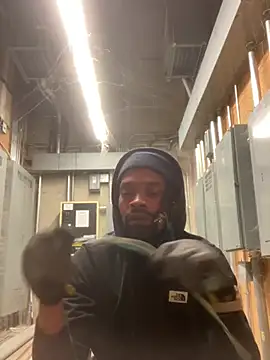 Snapshot of 1BeautyN1Beast chatting on January 26, 2025, 8:36 am 1BeautyN1Beast online show from January 26, 2025, 8:36 am