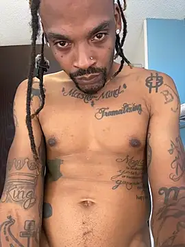 Snapshot of 1BeautyN1Beast chatting on October 23, 2025, 11:35 pm 1BeautyN1Beast online show from October 23, 2025, 11:35 pm