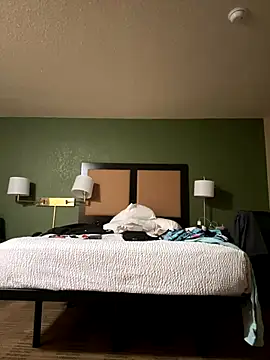 Snapshot of 1BeautyN1Beast chatting on November 15, 2025, 1:47 am 1BeautyN1Beast online show from November 15, 2025, 1:47 am