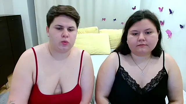 BeckyAndHellen online show from September 17, 2025, 4:08 pm