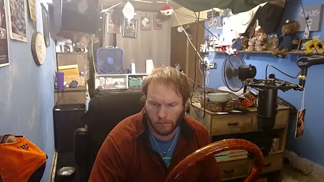 Snapshot of long_thinmint86 chatting on February 17, 2025, 2:15 pm long thinmint86 online show from February 17, 2025, 2:15 pm