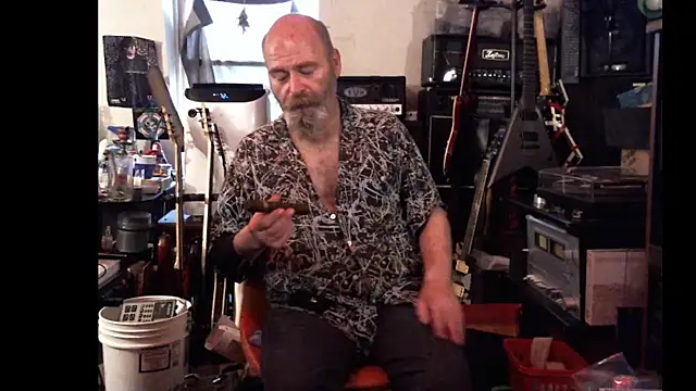 Snapshot of SirGarMack chatting on April 13, 2026, 4:12 pm SirGarMack online show from April 13, 2026, 4:12 pm