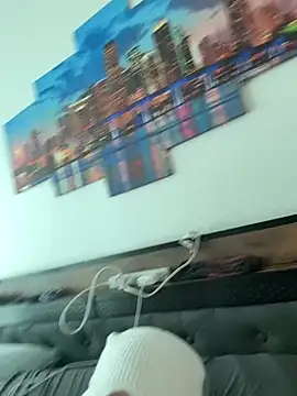 en rique69 online show from March 17, 2026, 7:39 pm