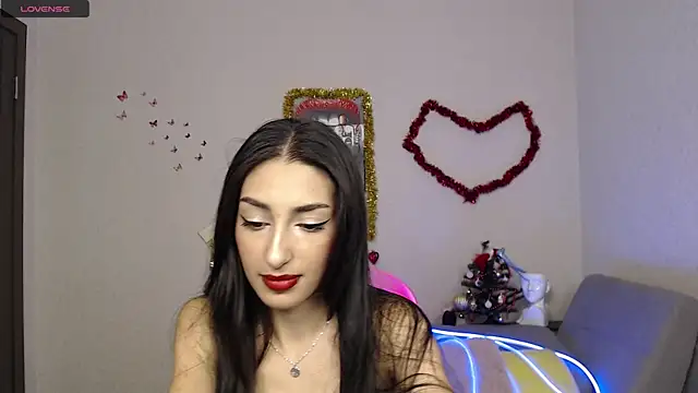 Snapshot of Lina_Robbins chatting on January 2, 2025, 12:23 am Lina Robbins online show from January 2, 2025, 12:23 am