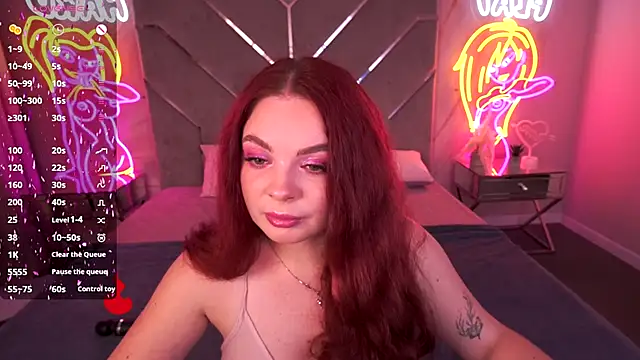 CarolinaDia online show from November 20, 2025, 8:41 pm