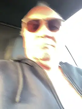 Snapshot of biggandybig chatting on March 8, 2025, 3:56 pm biggandybig online show from March 8, 2025, 3:56 pm