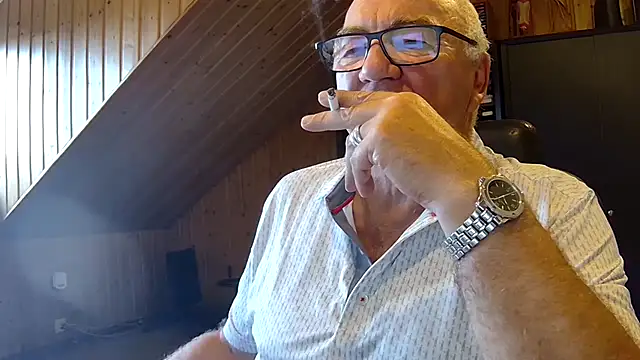 Snapshot of biggandybig chatting on September 18, 2025, 8:05 am biggandybig online show from September 18, 2025, 8:05 am