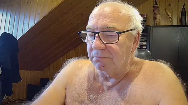 Snapshot of biggandybig chatting on October 16, 2025, 6:25 am biggandybig online show from October 16, 2025, 6:25 am