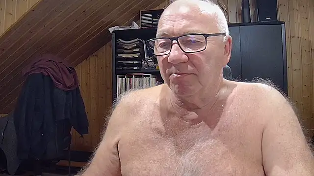 Snapshot of biggandybig chatting on October 26, 2025, 3:01 am biggandybig online show from October 26, 2025, 3:01 am