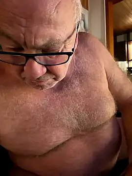 Snapshot of biggandybig chatting on November 12, 2025, 10:09 pm biggandybig online show from November 12, 2025, 10:09 pm