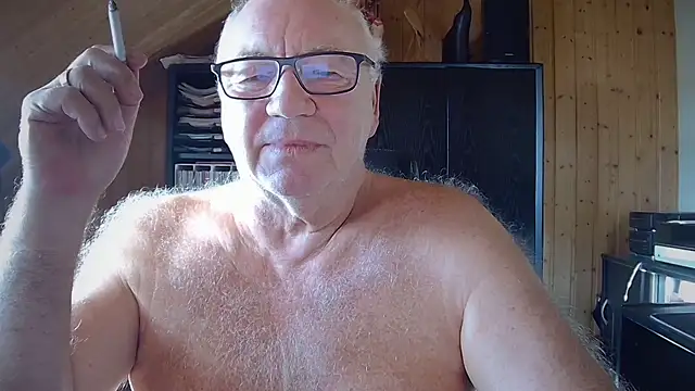 Snapshot of biggandybig chatting on November 21, 2025, 9:30 am biggandybig online show from November 21, 2025, 9:30 am