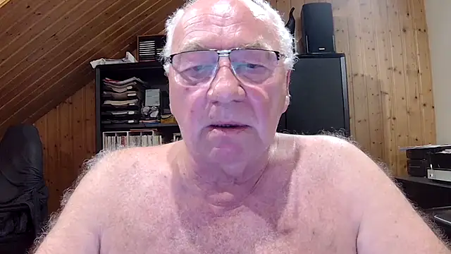 Snapshot of biggandybig chatting on June 22, 2026, 10:07 pm biggandybig online show from June 22, 2026, 10:07 pm
