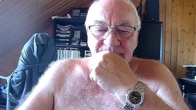 Snapshot of biggandybig chatting on June 24, 2026, 10:58 am biggandybig online show from June 24, 2026, 10:58 am