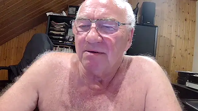 Snapshot of biggandybig chatting on June 27, 2026, 12:04 am biggandybig online show from June 27, 2026, 12:04 am