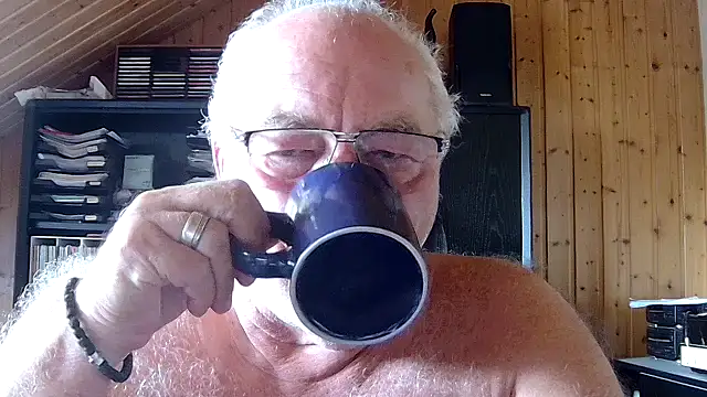 Snapshot of biggandybig chatting on July 7, 2026, 7:23 am biggandybig online show from July 7, 2026, 7:23 am