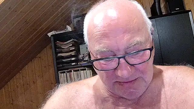 Snapshot of biggandybig chatting on July 19, 2026, 11:30 pm biggandybig online show from July 19, 2026, 11:30 pm