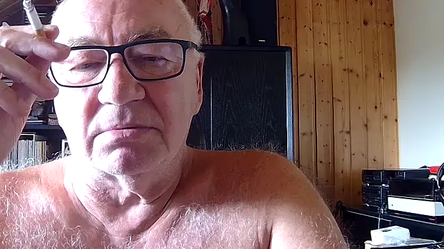 Snapshot of biggandybig chatting on July 23, 2026, 11:41 am biggandybig online show from July 23, 2026, 11:41 am