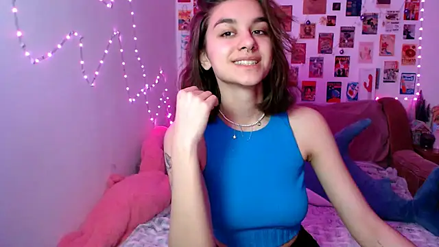 Snapshot of Celine_Dionn chatting on December 21, 2024, 3:42 pm Celine Dionn online show from December 21, 2024, 3:42 pm