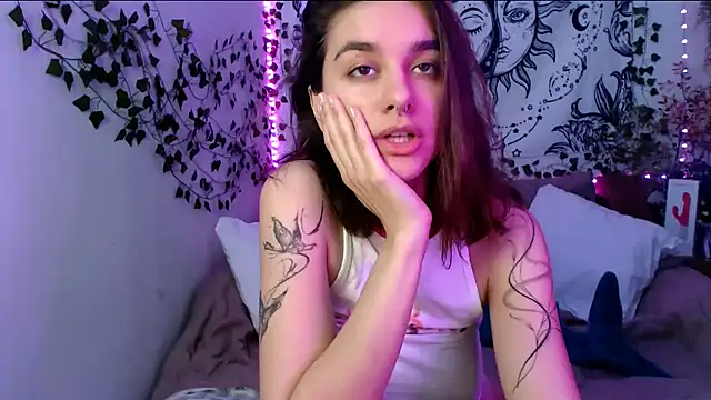 Snapshot of Celine_Dionn chatting on March 7, 2025, 2:34 pm Celine Dionn online show from March 7, 2025, 2:34 pm