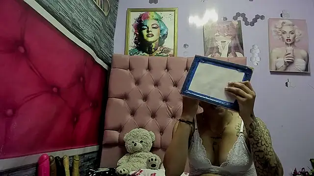 Yaumiko online show from September 15, 2025, 12:05 pm