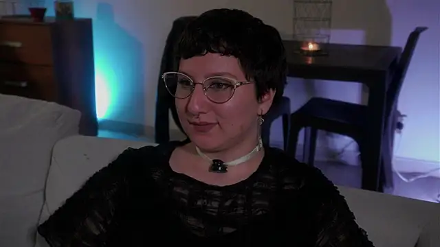 Ximenna Cruz online show from September 24, 2025, 10:57 pm