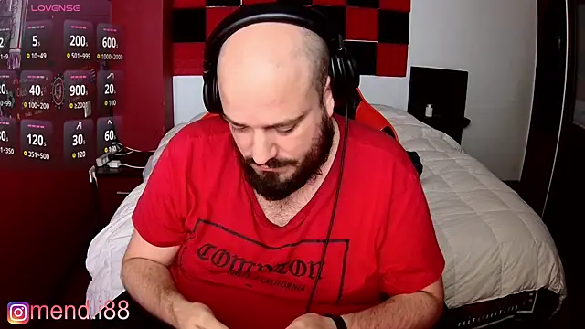 menditeta1 online show from March 6, 2025, 11:53 pm