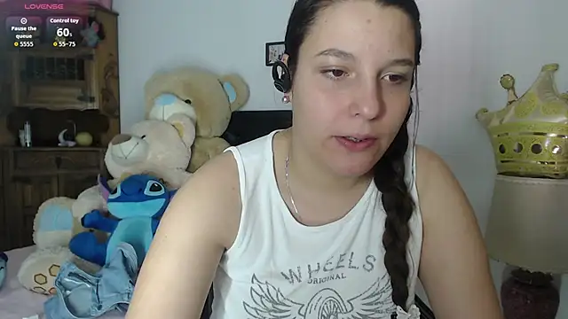 alexia 87 online show from February 26, 2026, 7:02 pm