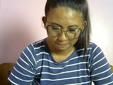 karen sexy69 online show from November 28, 2025, 5:26 pm