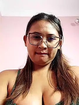 Snapshot of karen_sexy69 chatting on July 6, 2026, 9:06 am karen sexy69 online show from July 6, 2026, 9:06 am