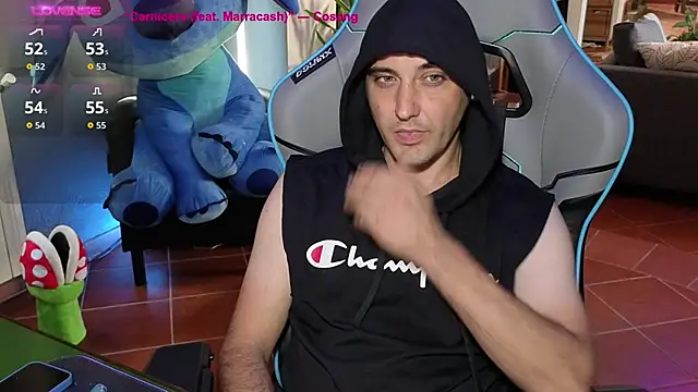 Snapshot of Gil_gamesh90 chatting on September 15, 2025, 9:31 am Gil gamesh90 online show from September 15, 2025, 9:31 am