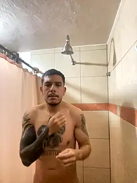 Snapshot of Molly1993rrrrrrrf chatting on November 5, 2025, 1:33 pm Molly1993rrrrrrrf online show from November 5, 2025, 1:33 pm