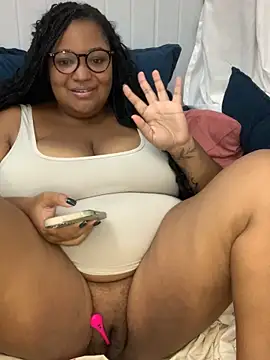 SweetLizzyBBW online show from May 10, 2026, 10:48 pm