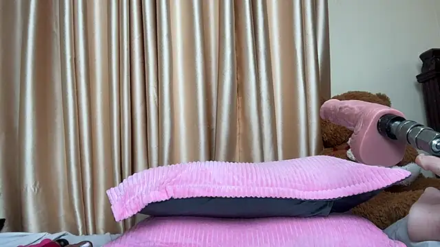 SexyAudreyFuck online show from October 14, 2025, 12:33 am