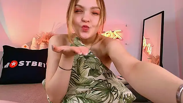 stay with alice online show from January 2, 2025, 9:54 am