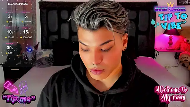 Snapshot of angels_srednal chatting on December 6, 2024, 4:17 pm angels srednal online show from December 6, 2024, 4:17 pm