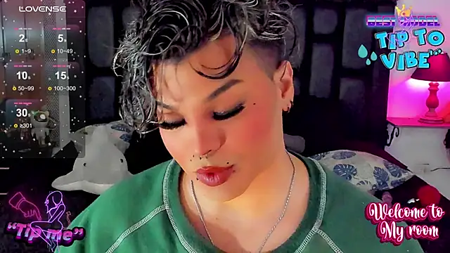 Snapshot of angels_srednal chatting on December 12, 2024, 1:28 pm angels srednal online show from December 12, 2024, 1:28 pm