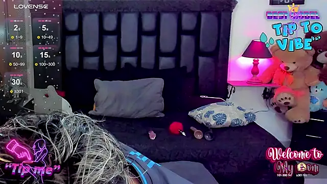 Snapshot of angels_srednal chatting on December 14, 2024, 1:05 pm angels srednal online show from December 14, 2024, 1:05 pm