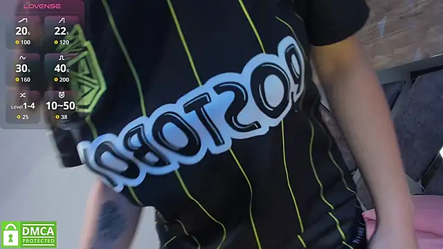 Snapshot of Venus_velez_ chatting on December 14, 2025, 1:27 pm Venus velez online show from December 14, 2025, 1:27 pm