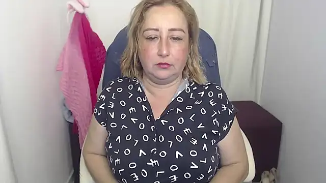 paiper halliwey online show from January 18, 2025, 11:22 pm