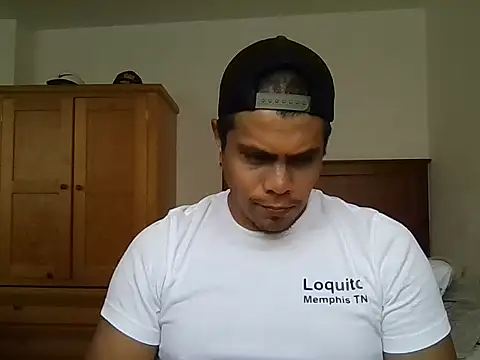 Snapshot of lozter345 chatting on September 10, 2025, 5:57 pm lozter345 online show from September 10, 2025, 5:57 pm