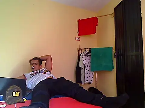 Snapshot of lozter345 chatting on October 3, 2025, 9:34 pm lozter345 online show from October 3, 2025, 9:34 pm